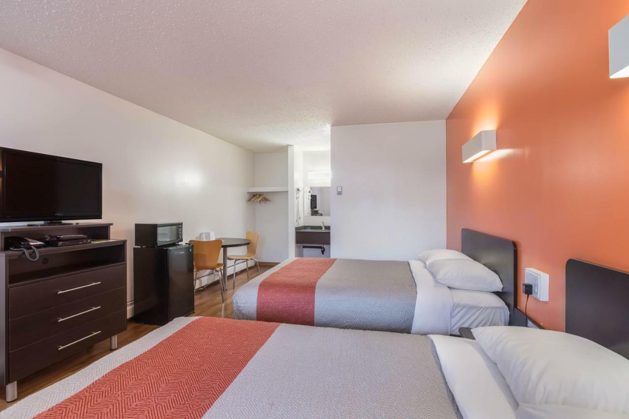 Motel Bo-Camrose, Ab المظهر الخارجي الصورة